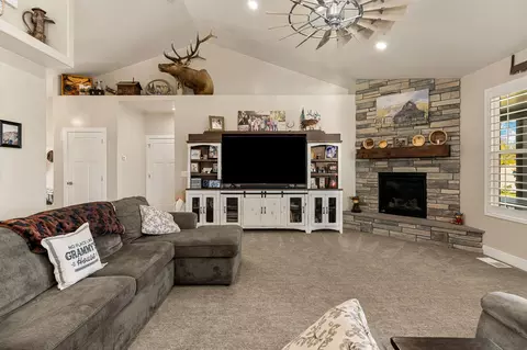 Living - 563 E 5020 N, Enoch, UT 84721 photo 2 of 2