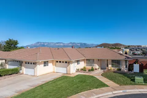 560 W 100 S, Hurricane, UT 84737