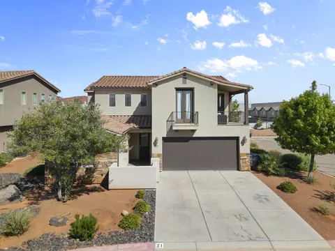 3800 Paradise Village Dr #21, Santa Clara, UT 84765