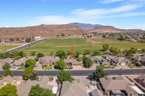 View/Area - 655 E Lost Ridge Dr, Washington, UT 84780 photo 3 of 5