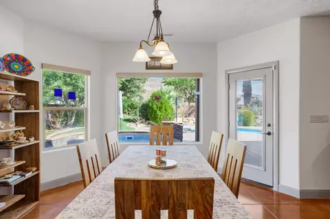Dining - 655 E Lost Ridge Dr, Washington, UT 84780 photo 1 of 2