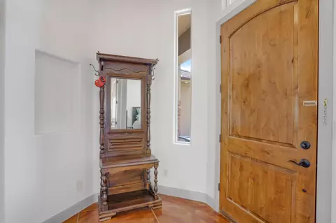 Entry Way - 655 E Lost Ridge Dr, Washington, UT 84780 photo 2 of 2