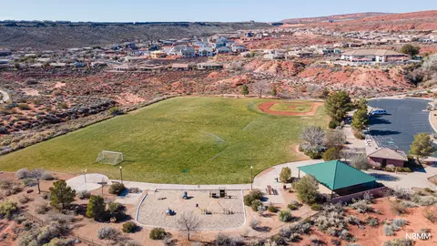 View/Area - 2914 E Chapman Cir, Washington, UT 84780 photo 2 of 5