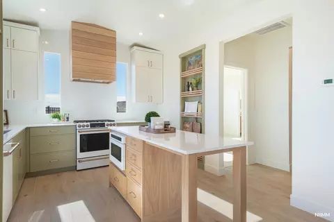 Kitchen - 2914 E Chapman Cir, Washington, UT 84780 photo 1 of 6