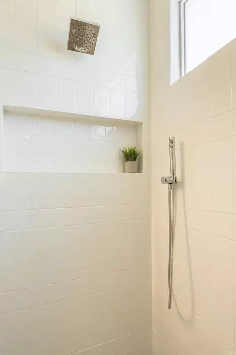 Bath - 2914 E Chapman Cir, Washington, UT 84780 photo 4 of 8