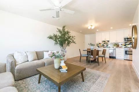 Living - 2914 E Chapman Cir, Washington, UT 84780 photo 4 of 6