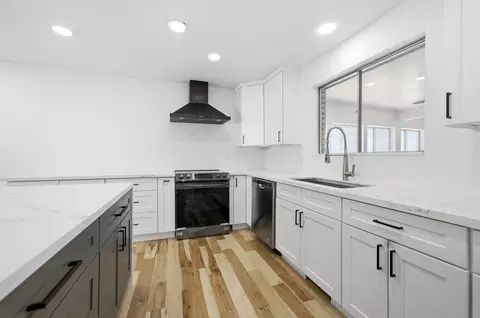 Kitchen - 791 E 650 S, Centerville, UT 84014 photo 3 of 6