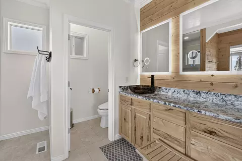 Bath - 327 N Aoki Michi, Brian Head, UT 84719 photo 5 of 11