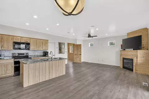 Kitchen - 327 N Aoki Michi, Brian Head, UT 84719 photo 2 of 8