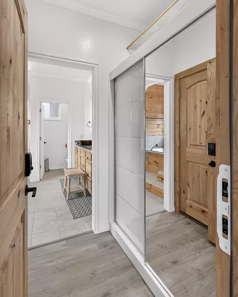 Entry Way - 327 N Aoki Michi, Brian Head, UT 84719 photo 3 of 6