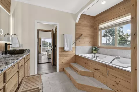 Bath - 327 N Aoki Michi, Brian Head, UT 84719 photo 4 of 11