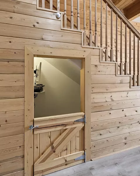 Entry Way - 327 N Aoki Michi, Brian Head, UT 84719 photo 5 of 6