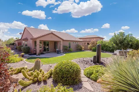 Exterior - 2665 E Upper Canyon Dr, Washington, UT 84780 photo 7 of 10