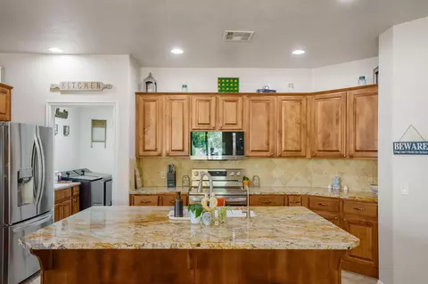 Kitchen - 2665 E Upper Canyon Dr, Washington, UT 84780 photo 1 of 5