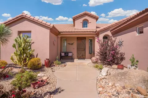 Exterior - 2665 E Upper Canyon Dr, Washington, UT 84780 photo 4 of 10