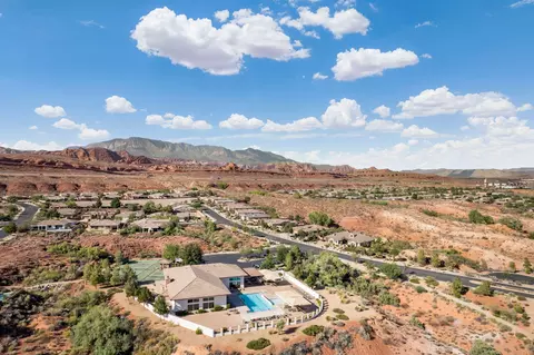 View/Area - 2665 E Upper Canyon Dr, Washington, UT 84780 photo 8 of 17