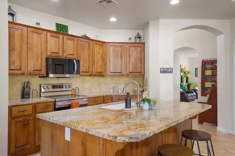 Kitchen - 2665 E Upper Canyon Dr, Washington, UT 84780 photo 5 of 5