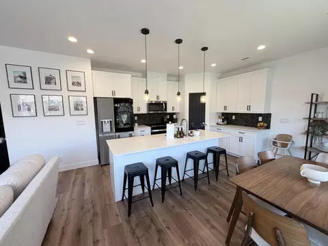 Kitchen - 738 E Desert Cactus Dr #104, Washington, UT 84780 photo 1 of 3