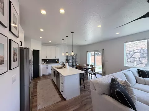 Kitchen - 738 E Desert Cactus Dr #104, Washington, UT 84780 photo 2 of 3