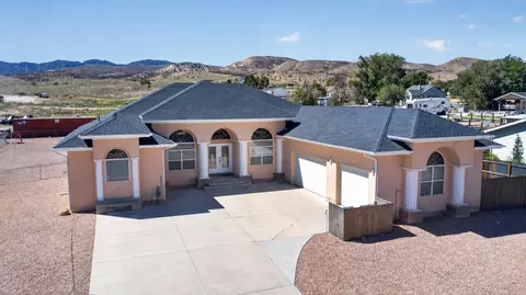 64 S 400 W, Aurora, UT 84620
