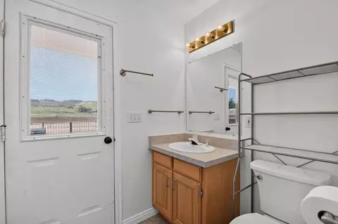 Bath - 64 S 400 W, Aurora, UT 84620 photo 10 of 10