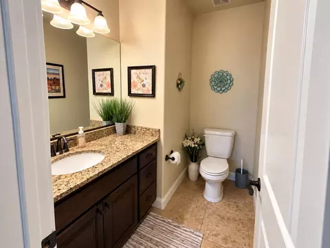 Bath - 603 E Florence Dr, Washington, UT 84780 photo 1 of 3