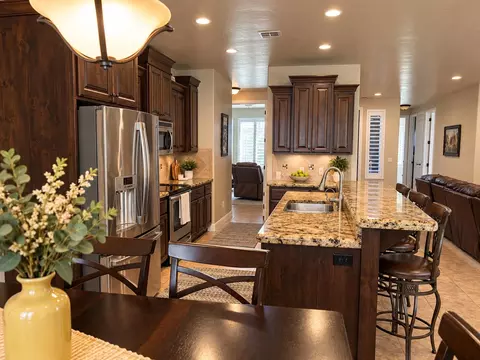 Kitchen - 603 E Florence Dr, Washington, UT 84780 photo 2 of 2