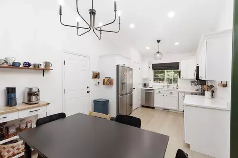 Kitchen - 1883 S 20 E, Washington, UT 84780 photo 1 of 2