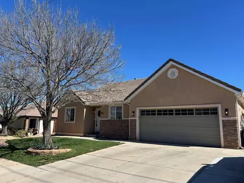 Exterior - 1883 S 20 E, Washington, UT 84780 photo 1 of 14