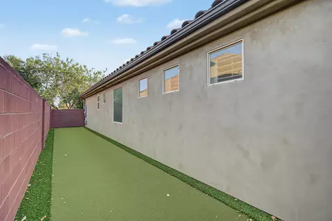 Exterior - 1043 E 4485 S, Washington, UT 84780 photo 15 of 21