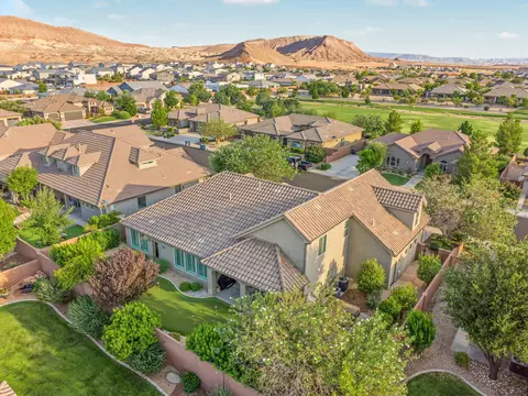 View/Area - 1043 E 4485 S, Washington, UT 84780 photo 2 of 3