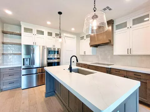 Kitchen - 2818 E Rill Dr, Washington, UT 84780 photo 2 of 2