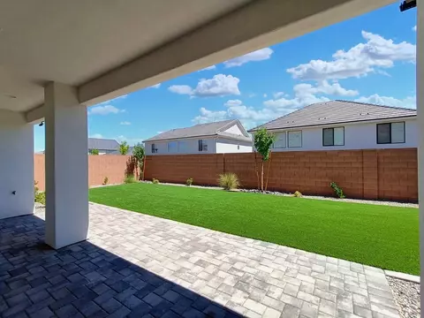 Exterior - 2818 E Rill Dr, Washington, UT 84780 photo 3 of 4
