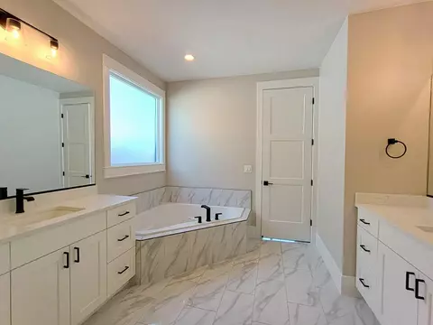Bath - 2818 E Rill Dr, Washington, UT 84780 photo 5 of 7
