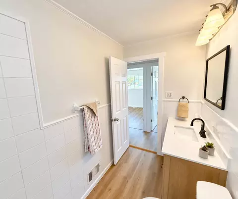 Bath - 491 E 600 N, Spanish Fork, UT 84660 photo 2 of 3