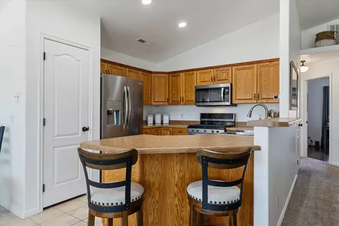 Kitchen - 476 E 400 S, Ivins, UT 84738 photo 1 of 2