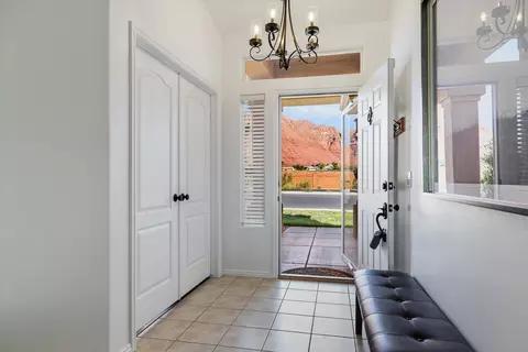 Entry Way - 476 E 400 S, Ivins, UT 84738 photo 2 of 5