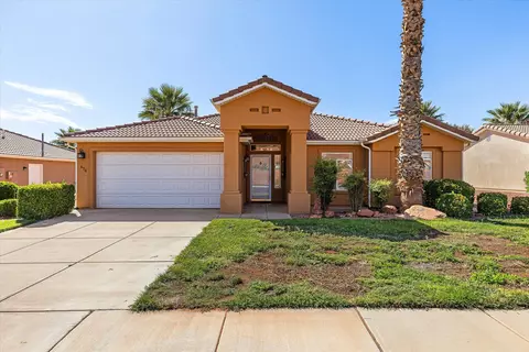Exterior - 476 E 400 S, Ivins, UT 84738 photo 4 of 10