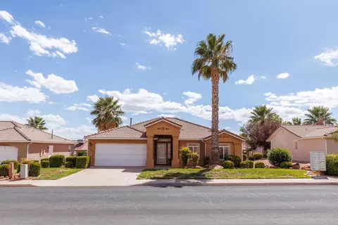 Exterior - 476 E 400 S, Ivins, UT 84738 photo 2 of 10