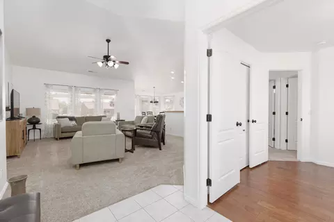 Entry Way - 476 E 400 S, Ivins, UT 84738 photo 4 of 5