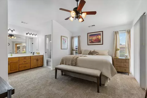 Bedroom - 476 E 400 S, Ivins, UT 84738 photo 2 of 3