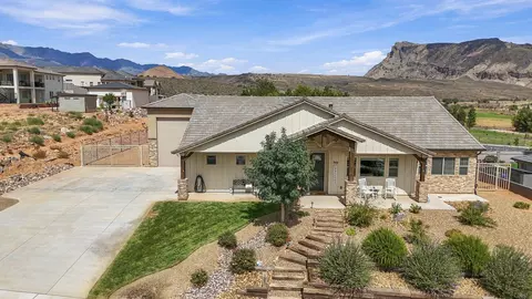 346 W Center St, Toquerville, UT 84774