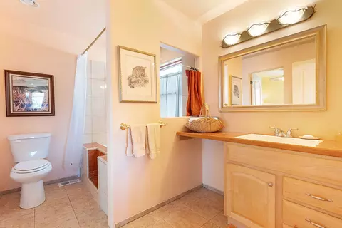 Bath - 40 S 7440 E, Kanab, UT 84741 photo 3 of 4