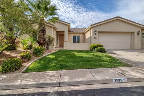 2585 W Laquinta Way, Saint George, UT 84770