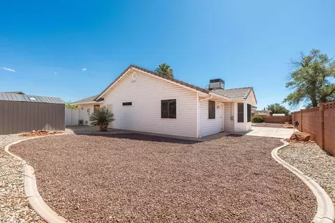 Exterior - 286 S Xavier Cir, Ivins, UT 84738 photo 7 of 9