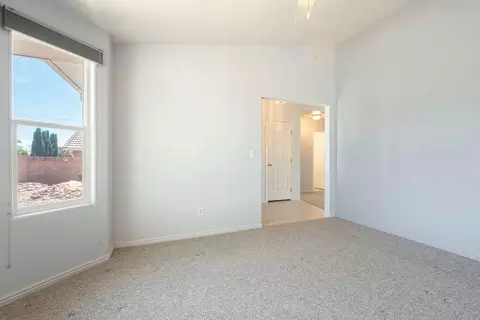 Bedroom - 286 S Xavier Cir, Ivins, UT 84738 photo 3 of 7