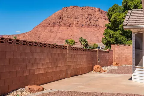 Exterior - 286 S Xavier Cir, Ivins, UT 84738 photo 5 of 9