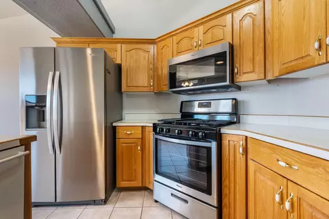 Kitchen - 286 S Xavier Cir, Ivins, UT 84738 photo 3 of 4