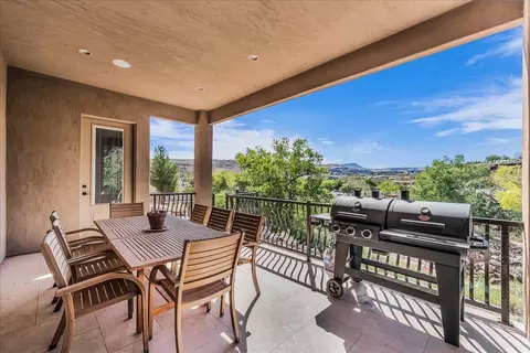 Exterior - 86 E Kolob Cir, Toquerville, UT 84774 photo 2 of 8