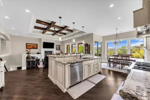 Kitchen - 86 E Kolob Cir, Toquerville, UT 84774 photo 1 of 6